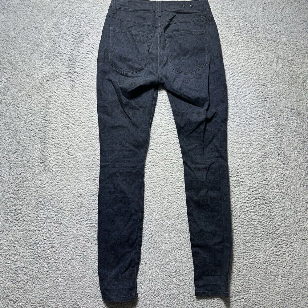 Cabi Jeans Women‎ 3196 Blue Black Lace Pattern Curvy Skinny Stretch Denim Size 2 - Picture 9 of 10